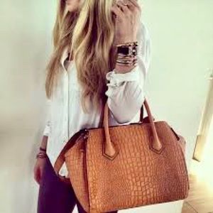 ✨UNIQUE! Rebecca Minkoff embossed Perry satchel✨